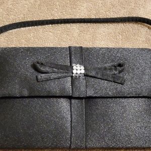 Jessica McClintock Black Clasp Clutch with Bow